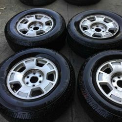 Suburban R17 Wheels 
