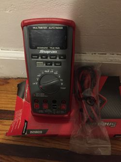 Snap-on voltmeter .