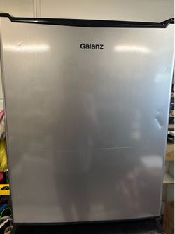 Galanz Mini Fridge