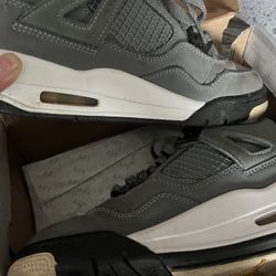 Jordan 4s 