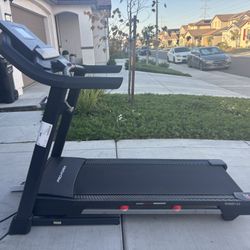 Treadmill 