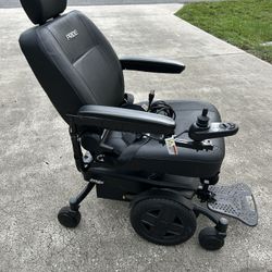 Pride Jazzy EVO 613 Li Power Chair - Electric Wheelchair Scooter for Adults, Lithium Battery, 300 Lbs Weight Capacity