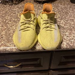 Yeezy 350 V2 Marsh