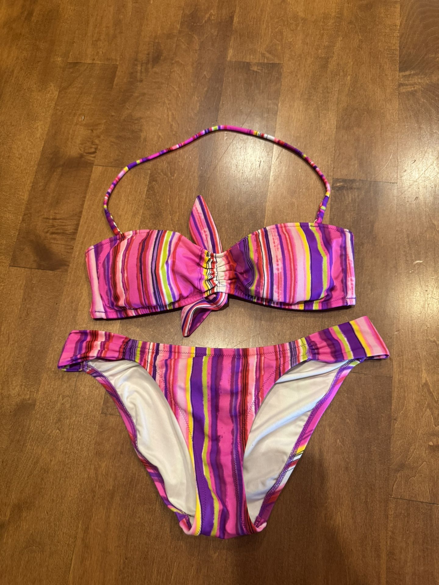 Woman’s Victoria’s Secret striped bikini size medium shipping available