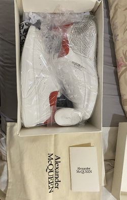 Alexander McQueen Size 10