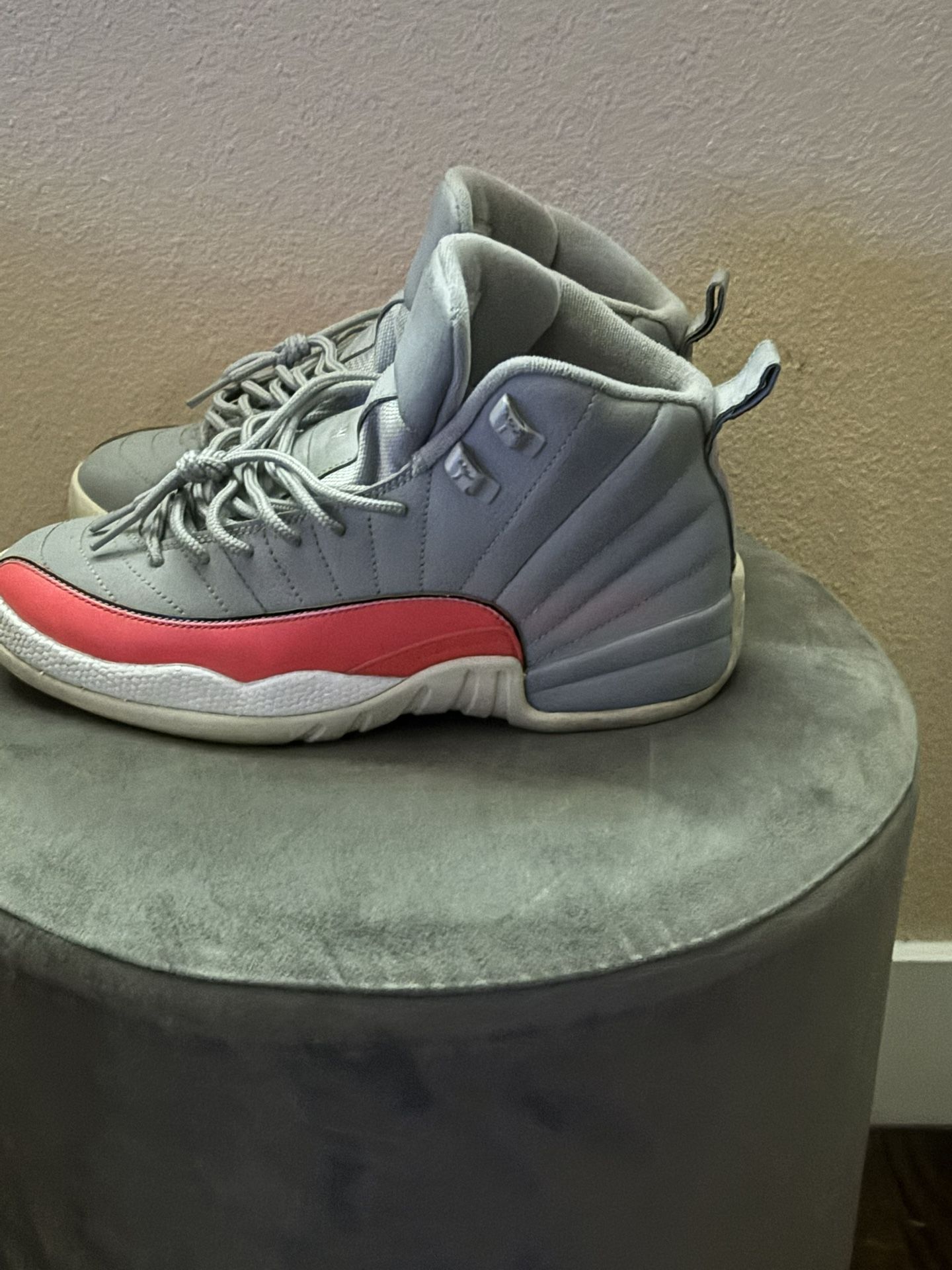 Jordan 12 Pinky’s Good Condition (No Box )