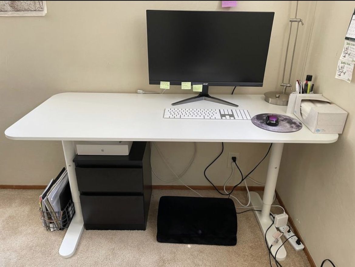 Adjustable Standing Desk