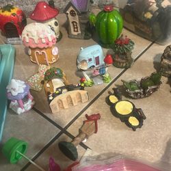 CRAFTERS HEAVEN-Fairy Houses And MORE