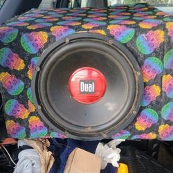 112-in Dual Subwoofer ,A Kicker Amp And A Dual Amp