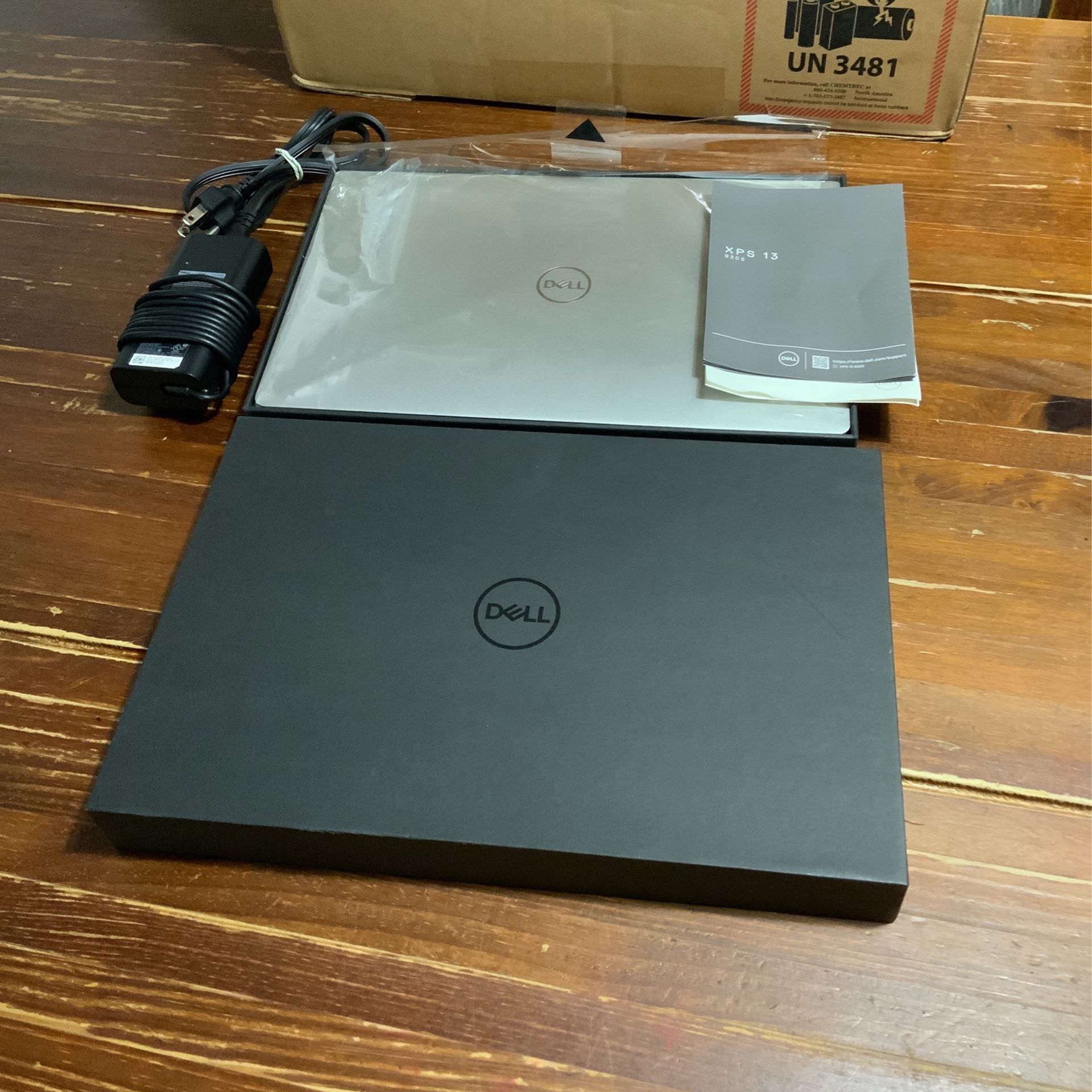 Dell xps 13 9305 intel core i5 1135g 500gb ssd 8gb ram windows 11