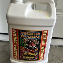 Fox Farm Tiger Bloom Liquid 2.5 Ibs