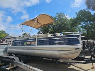 2024 Fishing Barge 22DXL