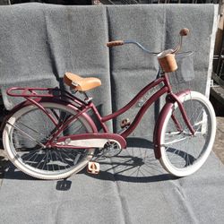 Huffy Women's 26 in Deluxe Bike