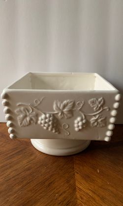 Porcelain Milk White Vase