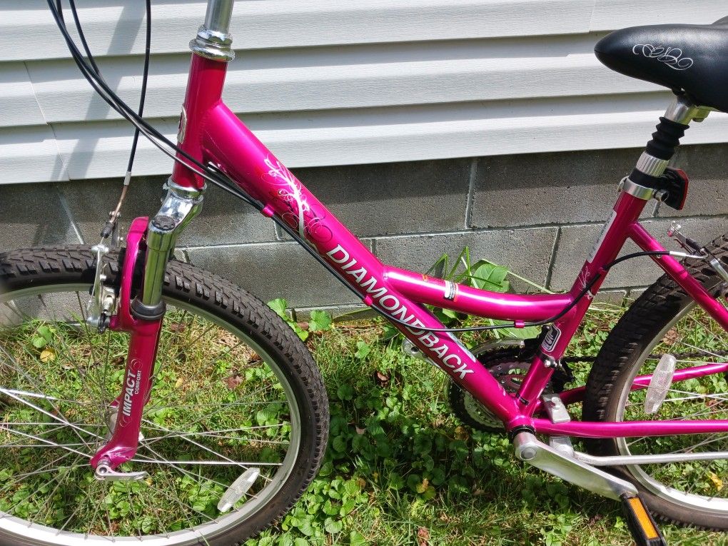 Diamondback Wildwood Women s Bike Bicycles