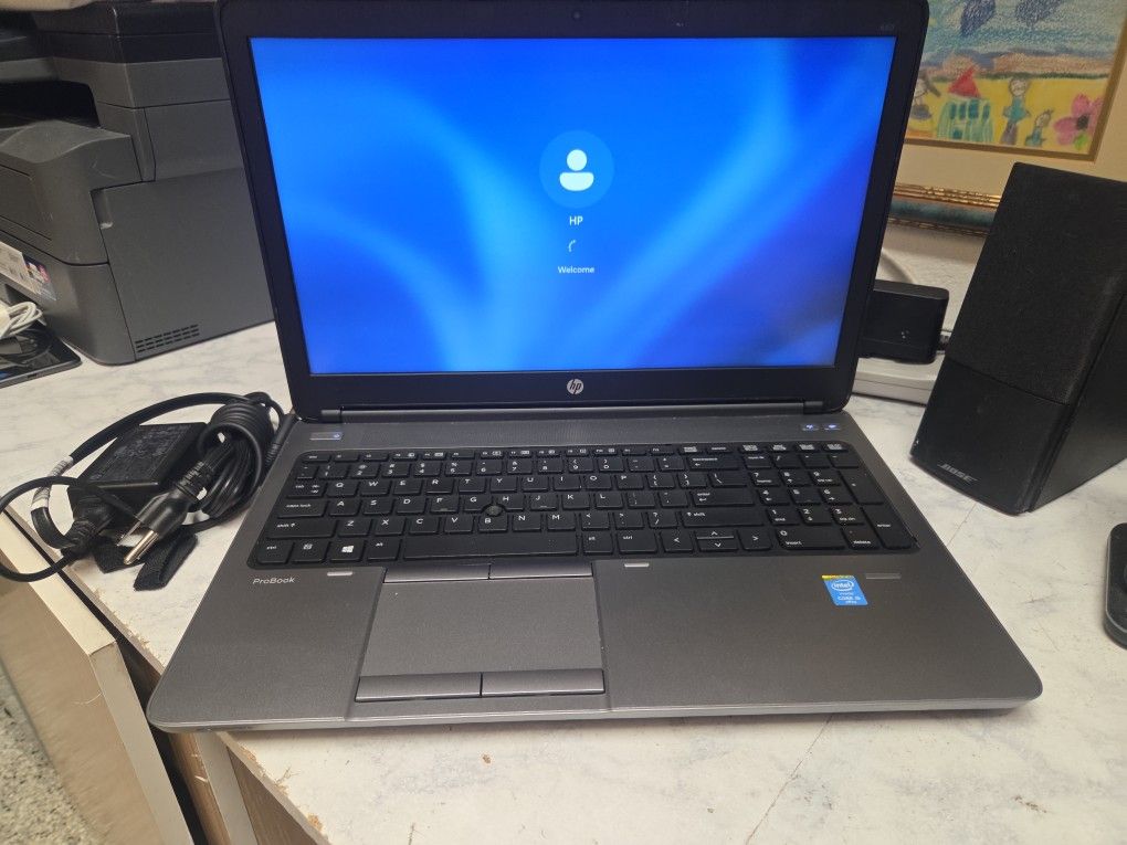 Laptop HP 15" i5 8Ram 256SSD Wifi Camera Good Batt Win 11-Office 