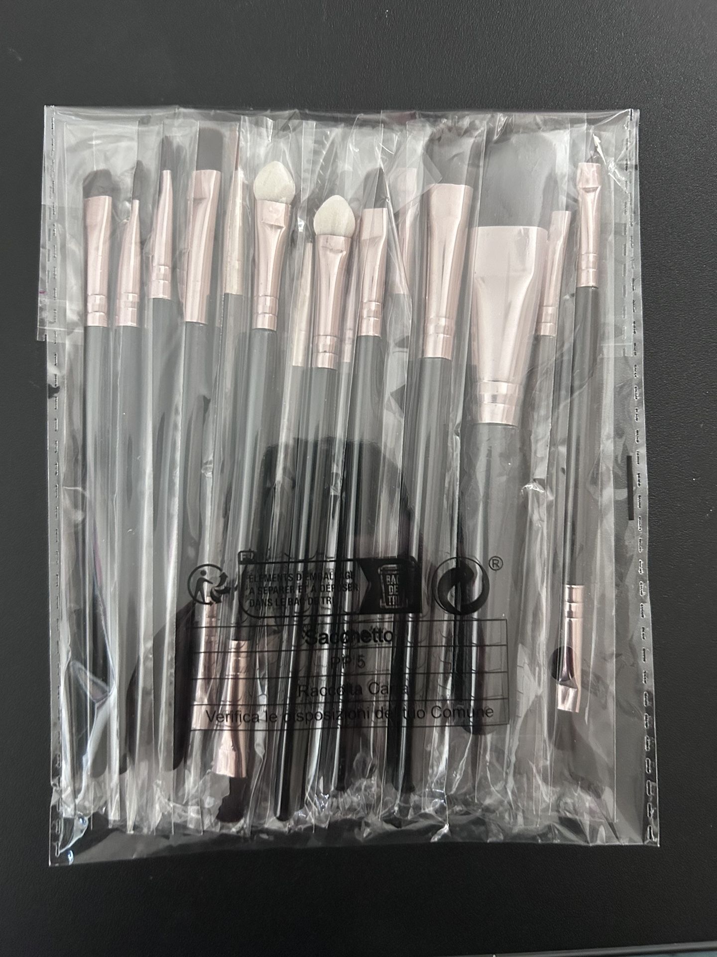 Makeup Brushes 