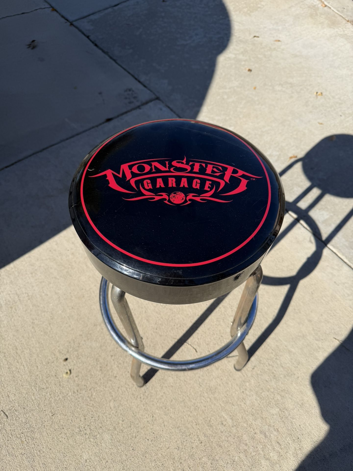 Monster Garage Stool