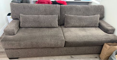 Living spaces sofa