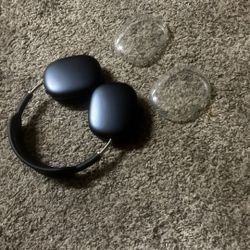 AirPod maxes