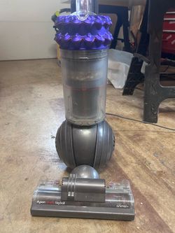 Powerful Dyson Cinetic Big Ball Animal+ Upright Vacuum