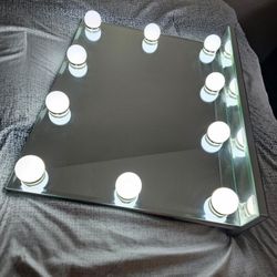 Vanity Mirror LED LIGHTING ✨️ LIKE NEW