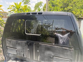 2017-2024 Ford F250 rear glass window
