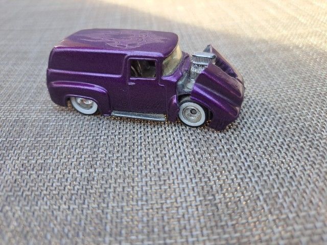 99' Hot Wheels 56' Ford Delivery Rubber Tires