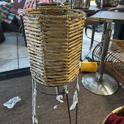 Jute basket planter on a black metal stand(3x)