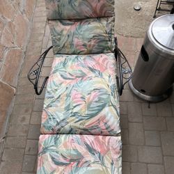 Vintage Mid-Century Modern Salterini-Style Chaise Lounge With Cushion
