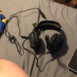 Game headphones