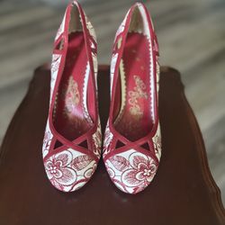 Vintage Style High Heal