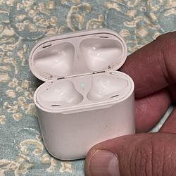 AirPods Case Compatible With First And Second Generation In Good Condition Fully Functional 