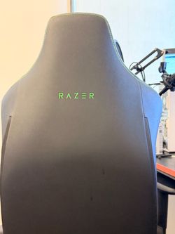 Razor iskur gaming chair