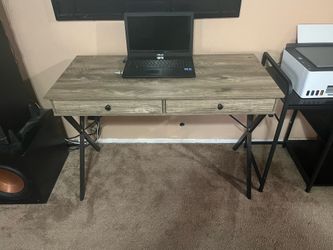 Computer desk