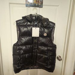 Montclair Vest 