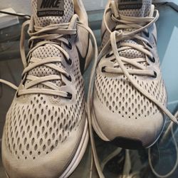 Nike Mens Pegasus 34 Size 12.5D Running Shoes 
