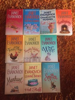 10 Janet Evanovich paperback books