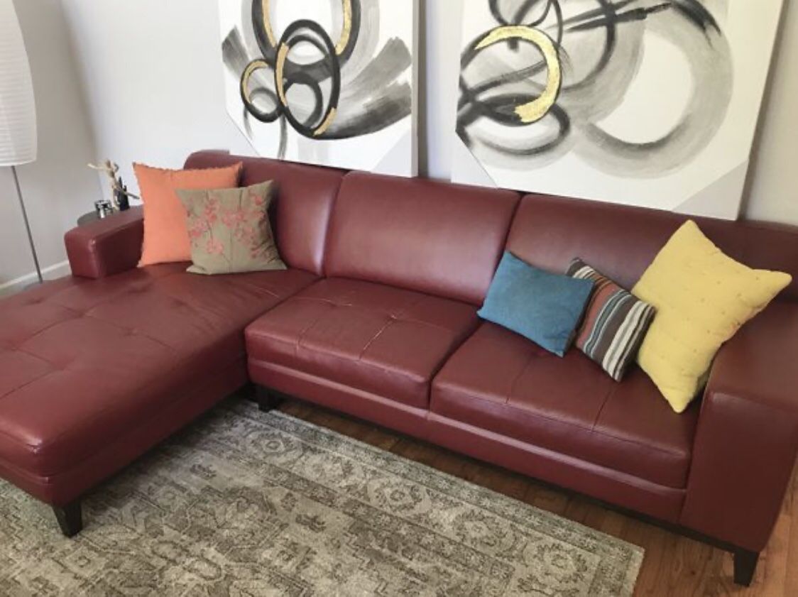 Kasala 2-piece Red Leather Sectional Sofa Couch w/ Chaise (some cracking in leather)