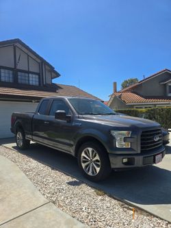 2017 Ford F150 XLT V6 Super Cab Truck