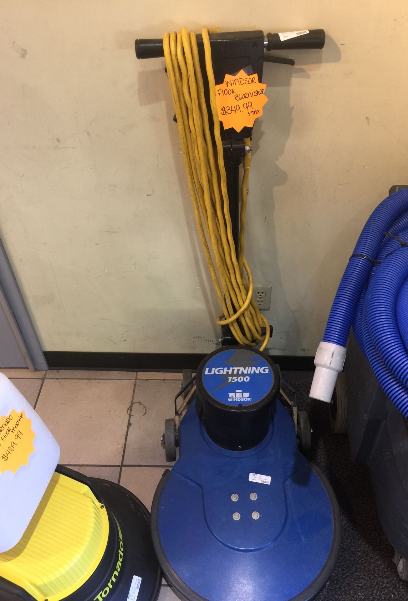 Windsor floor scrubber / buffer