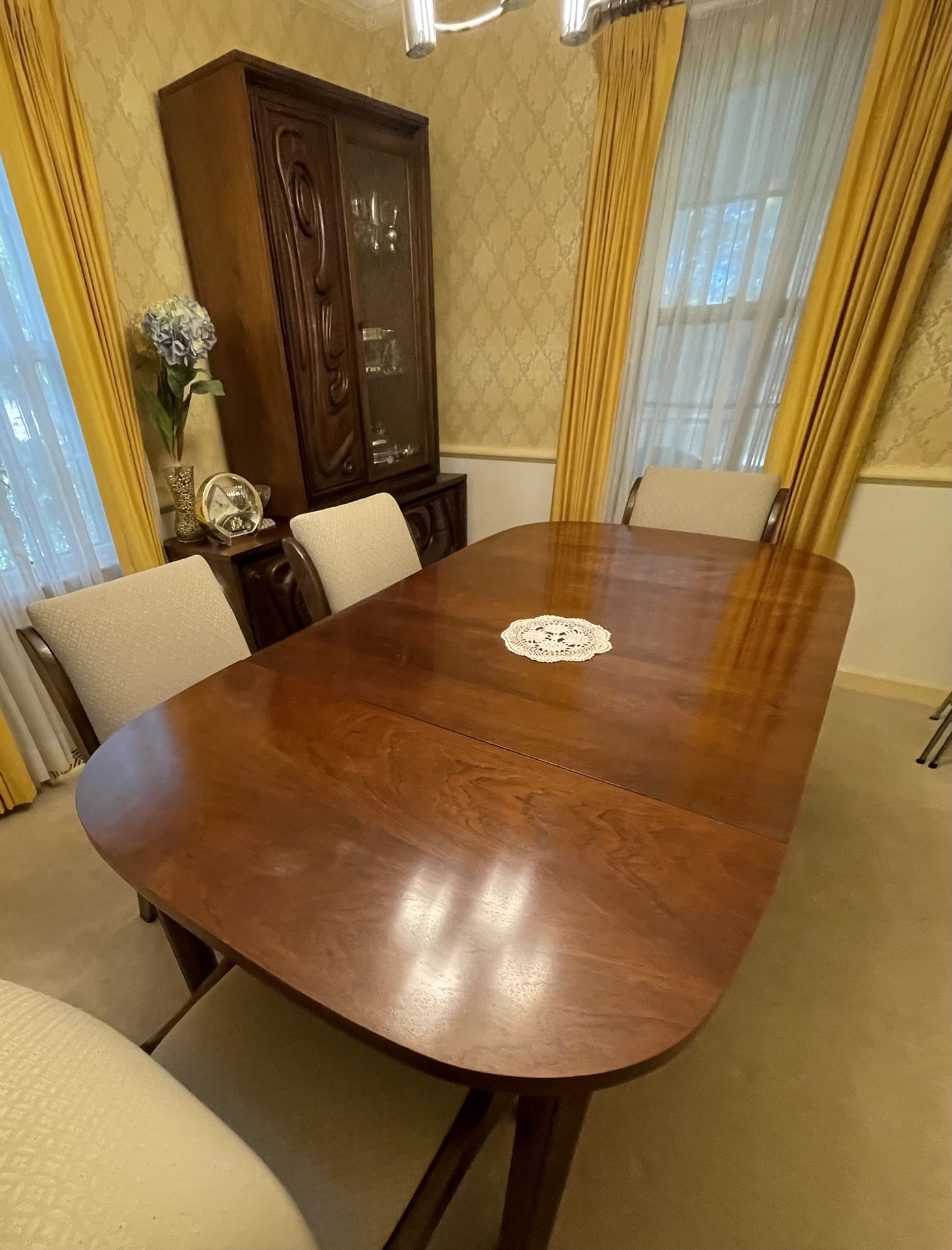 Dinning Room Set Table and Chairs