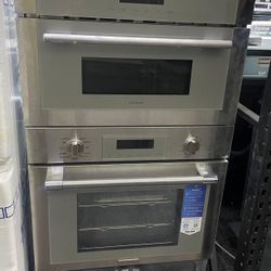 2020 Thermador 30” smart wall  combo Oven Steam 