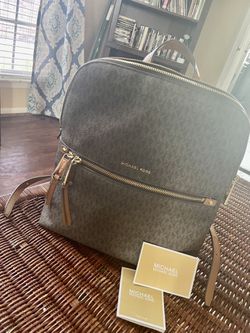 Michael Kors Backpack for Sale in Sienna Plant, TX - OfferUp