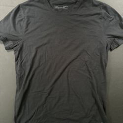 Under Armor Heatgear Fitted Medium shirt