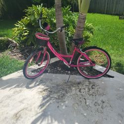 Susan G Coman 26" Black And Pink Cruiser Bike