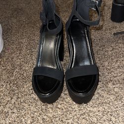 Size 6 Suede Heels Open Toe Brand New 