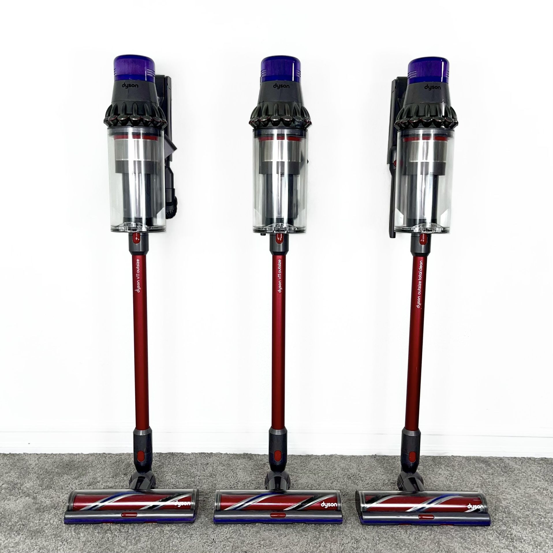 Dyson V11 Outsize Handheld Stick Cordless Vacuum Cleaner w/ attachments