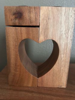Wood heart candle holder
