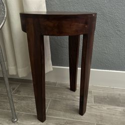 WOOD TABLE